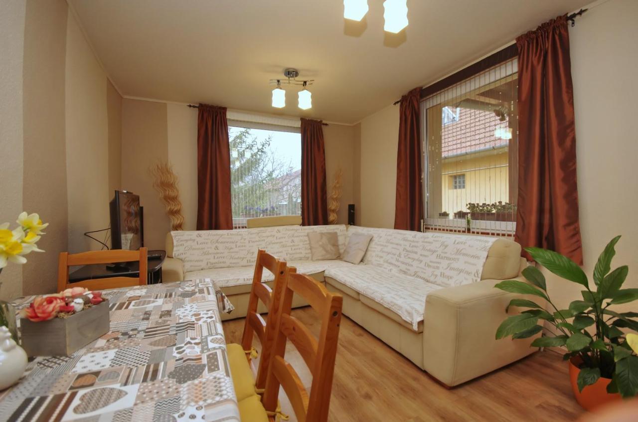 Bodza Apartman Дьюла Екстер'єр фото