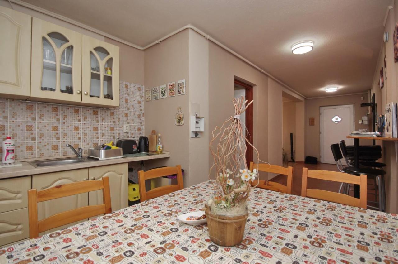 Bodza Apartman Дьюла Екстер'єр фото