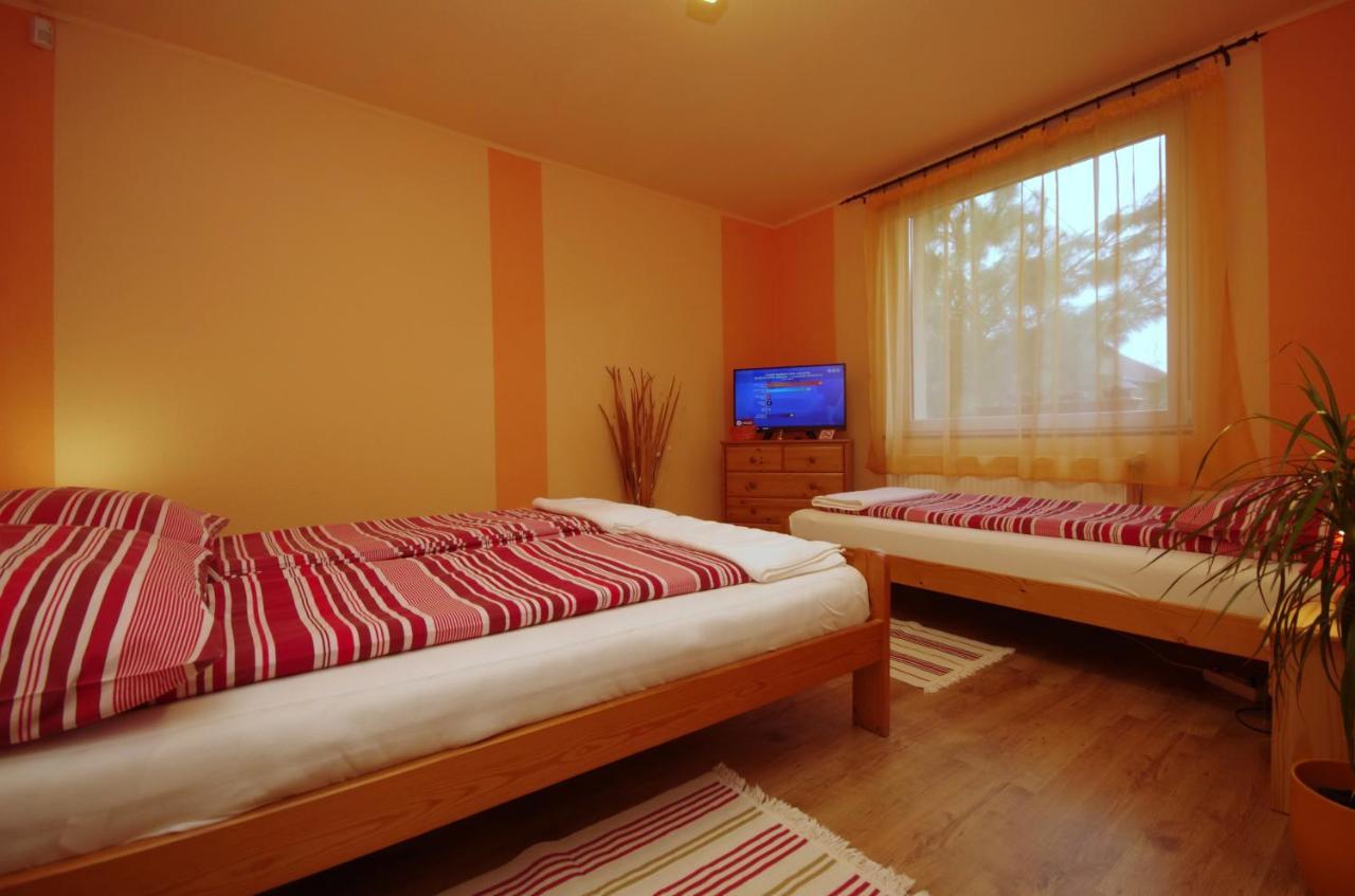 Bodza Apartman Дьюла Екстер'єр фото