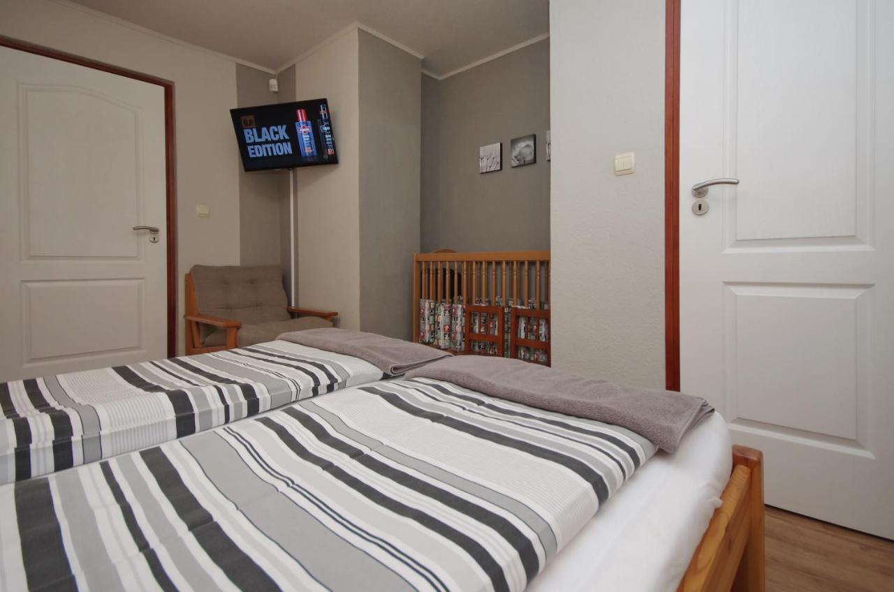 Bodza Apartman Дьюла Екстер'єр фото